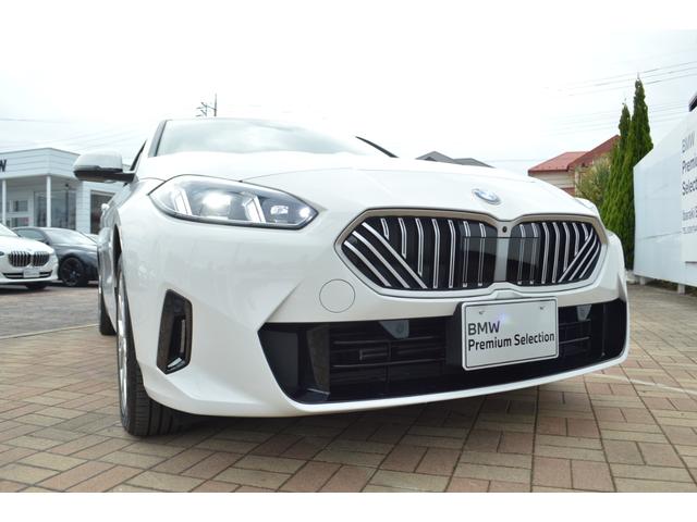 １シリーズ １２０ｄ　正規認定中古車　元試乗車　テクノロジー　純正ナビ　全周囲カメラ　ヘッドアップディスプレイ　シートヒーター　ＡＣＣ　アンビエントライト　ワイヤレス充電器　電動リアゲート　ＬＥＤヘッドライト（26枚目）