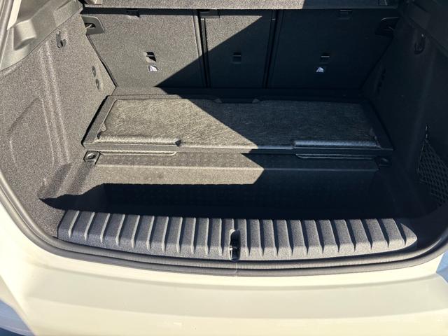 １シリーズ １２０ｄ　正規認定中古車　元試乗車　テクノロジー　純正ナビ　全周囲カメラ　ヘッドアップディスプレイ　シートヒーター　ＡＣＣ　アンビエントライト　ワイヤレス充電器　電動リアゲート　ＬＥＤヘッドライト（40枚目）