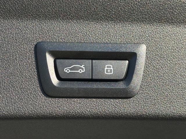 １シリーズ １２０ｄ　正規認定中古車　元試乗車　テクノロジー　純正ナビ　全周囲カメラ　ヘッドアップディスプレイ　シートヒーター　ＡＣＣ　アンビエントライト　ワイヤレス充電器　電動リアゲート　ＬＥＤヘッドライト（45枚目）