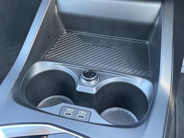 １シリーズ １２０ｄ　正規認定中古車　元試乗車　テクノロジー　純正ナビ　全周囲カメラ　ヘッドアップディスプレイ　シートヒーター　ＡＣＣ　アンビエントライト　ワイヤレス充電器　電動リアゲート　ＬＥＤヘッドライト（62枚目）