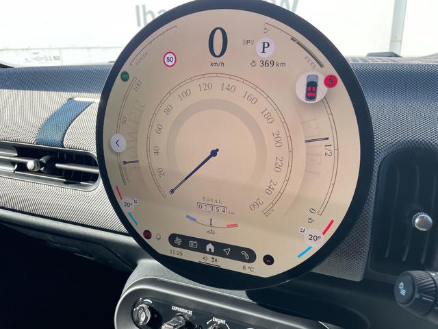 ＭＩＮＩ クーパーＳ　フェイバリット・トリム　正規認定中古車　元試乗車　マルチルーフ　Ｆａｖｏｕｒｅｄトリム　電動シート　ＨＫスピーカー　プライバシーガラス　全周囲カメラ　純正ナビ　マッサージシート　シートヒーター　ＡＣＣ　ヘッドアップＤ（52枚目）