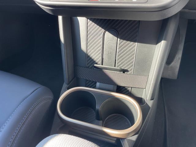 ＭＩＮＩ クーパーＳ　フェイバリット・トリム　正規認定中古車　元試乗車　マルチルーフ　Ｆａｖｏｕｒｅｄトリム　電動シート　ＨＫスピーカー　プライバシーガラス　全周囲カメラ　純正ナビ　マッサージシート　シートヒーター　ＡＣＣ　ヘッドアップＤ（62枚目）