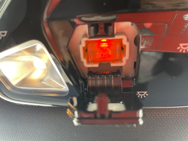 ＭＩＮＩ クーパーＳ　フェイバリット・トリム　正規認定中古車　元試乗車　マルチルーフ　Ｆａｖｏｕｒｅｄトリム　電動シート　ＨＫスピーカー　プライバシーガラス　全周囲カメラ　純正ナビ　マッサージシート　シートヒーター　ＡＣＣ　ヘッドアップＤ（69枚目）