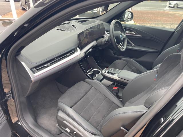 ｉＸ１ ｅＤｒｉｖｅ　２０　Ｍスポーツ　正規認定中古車　デモカー　ナビ　ＥＴＣ　全周囲カメラ　アダプティブサス　アダプティブＬＥＤ　ヘッドアップＤ　シートヒーター　プライバシーガラス　電動シート　ドライブレコーダー　カープレイ　アンドロイド（26枚目）