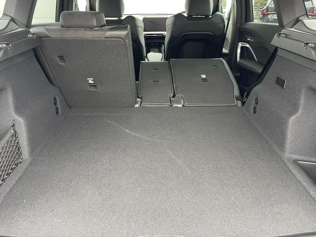 ｉＸ１ ｅＤｒｉｖｅ　２０　Ｍスポーツ　正規認定中古車　デモカー　ナビ　ＥＴＣ　全周囲カメラ　アダプティブサス　アダプティブＬＥＤ　ヘッドアップＤ　シートヒーター　プライバシーガラス　電動シート　ドライブレコーダー　カープレイ　アンドロイド（34枚目）