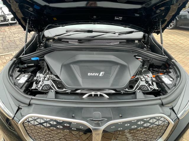 ｉＸ１ ｅＤｒｉｖｅ　２０　Ｍスポーツ　正規認定中古車　デモカー　ナビ　ＥＴＣ　全周囲カメラ　アダプティブサス　アダプティブＬＥＤ　ヘッドアップＤ　シートヒーター　プライバシーガラス　電動シート　ドライブレコーダー　カープレイ　アンドロイド（73枚目）