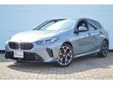 １シリーズ １２０　Ｍスポーツ　正規認定中古車　走行１７８９ｋｍ　弊社デモカー　テクノロジーＰ　電動シート　シートヒーター　カープレイ　ＡＣＣ　前後ソナー　全周囲カメラ　ヘッドアップディスプレイ　アンビエントライト　ＥＴＣ（5枚目）
