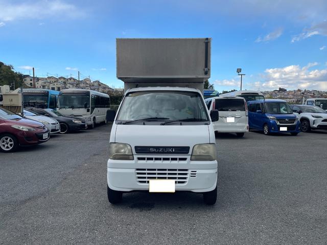 キャリイトラック ＫＵスペシャル　キッチンカー、移動販売車、フードトラック、アルミボディ、３枚扉コールドテーブル、冷凍ストッカー、シンク、棚、水洗いＯＫ、８ナンバー構造変更可、エアコン、パートタイム４ＷＤ、（3枚目）