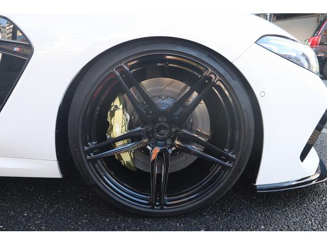 M8 M8カブリオレ コンペティション 現車合わせDMEチューニング パワー750ps、トルク105k 特注ロベルタリフターシステム アクラポビッチ可変チタンマフラー ACシュニッツァーエアロ 特注ワンオフブレンボブレーキシステム(17枚目)
