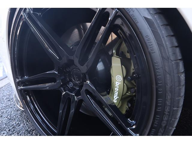 M8 M8カブリオレ コンペティション 現車合わせDMEチューニング パワー750ps、トルク105k 特注ロベルタリフターシステム アクラポビッチ可変チタンマフラー ACシュニッツァーエアロ 特注ワンオフブレンボブレーキシステム(22枚目)