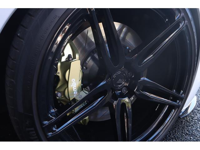 M8 M8カブリオレ コンペティション 現車合わせDMEチューニング パワー750ps、トルク105k 特注ロベルタリフターシステム アクラポビッチ可変チタンマフラー ACシュニッツァーエアロ 特注ワンオフブレンボブレーキシステム(30枚目)