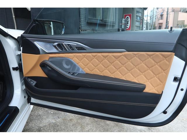 M8 M8カブリオレ コンペティション 現車合わせDMEチューニング パワー750ps、トルク105k 特注ロベルタリフターシステム アクラポビッチ可変チタンマフラー ACシュニッツァーエアロ 特注ワンオフブレンボブレーキシステム(58枚目)