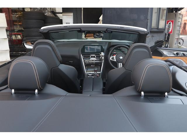 M8 M8カブリオレ コンペティション 現車合わせDMEチューニング パワー750ps、トルク105k 特注ロベルタリフターシステム アクラポビッチ可変チタンマフラー ACシュニッツァーエアロ 特注ワンオフブレンボブレーキシステム(66枚目)