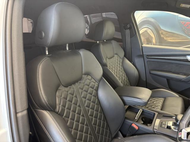 ＳＱ５ ベースグレード　４ＷＤ　メモリーナビ　バックカメラ　革シート　フルセグ　全周囲カメラ　電動リアゲート　シートヒーター　オートクルーズコントロール　ターボ　アイドリングストップ　オートマチックハイビーム　オートライト（15枚目）