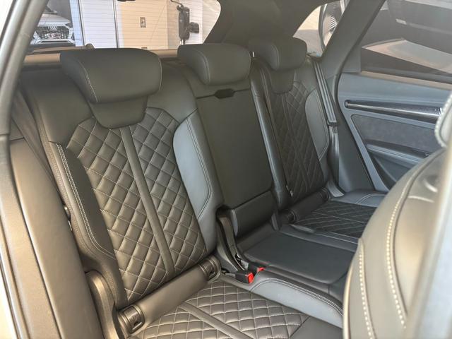ＳＱ５ ベースグレード　４ＷＤ　メモリーナビ　バックカメラ　革シート　フルセグ　全周囲カメラ　電動リアゲート　シートヒーター　オートクルーズコントロール　ターボ　アイドリングストップ　オートマチックハイビーム　オートライト（26枚目）