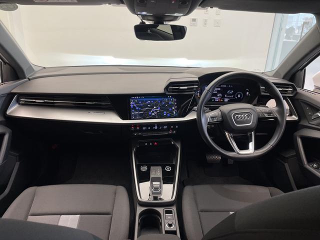 A3 スポーツバック30TFSIアドバンスド コンビニエンス&アシスタンスパッケージ MMiナビゲーション スマートフォンインターフェース バックカメラ アダプティブクルーズコントロール 17インチタイヤ アドバンスド(3枚目)