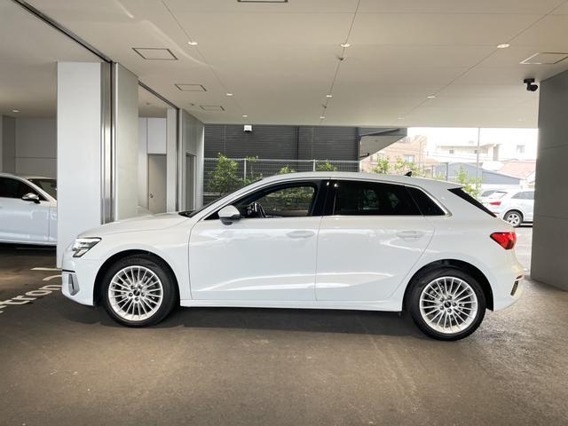 A3 スポーツバック30TFSIアドバンスド コンビニエンス&アシスタンスパッケージ MMiナビゲーション スマートフォンインターフェース バックカメラ アダプティブクルーズコントロール 17インチタイヤ アドバンスド(17枚目)