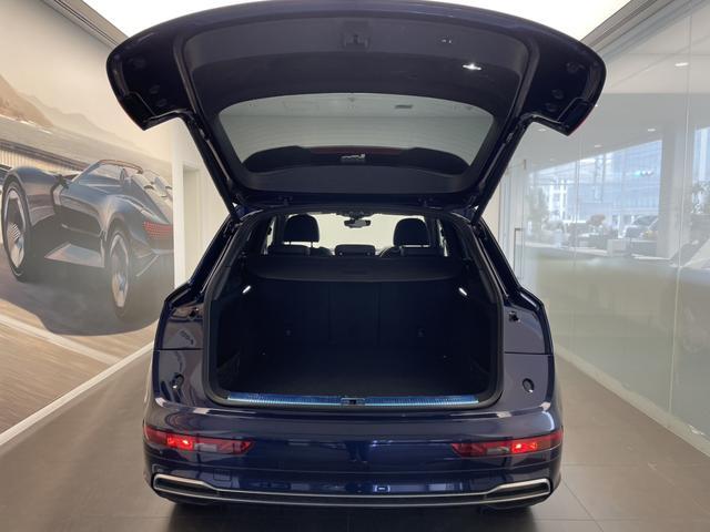 Ｑ５ ４０ＴＤＩクワトロ　スポーツ　アドバンストキー　衝突被害軽減システム　オートハイビーム　メモリーナビ　レーンアシスト　ハーフレザー　ＰＷシート　ＢＴオーディオ　オートクルーズコントロール　オートテールゲート　パークソナー（26枚目）