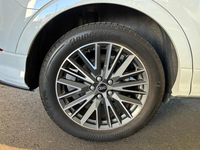 Ｑ３ ３５ＴＦＳＩ　Ｓライン（12枚目）