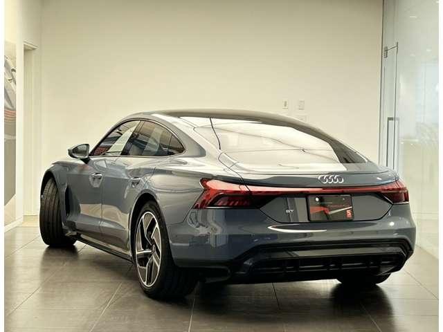 e-トロンGTクワトロ ベースグレード エレクトリック4ドアグランツーリスモ マトリックスLEDヘッドライト アウディバーチャルコックピット MMIナビゲーションプラス アウディプレセンスセーフティシステム アダプティブクルーズコントロール(17枚目)