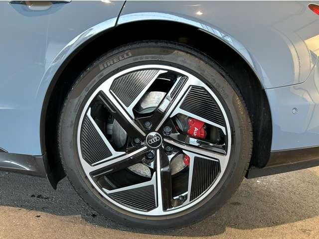 e-トロンGTクワトロ ベースグレード エレクトリック4ドアグランツーリスモ マトリックスLEDヘッドライト アウディバーチャルコックピット MMIナビゲーションプラス アウディプレセンスセーフティシステム アダプティブクルーズコントロール(21枚目)