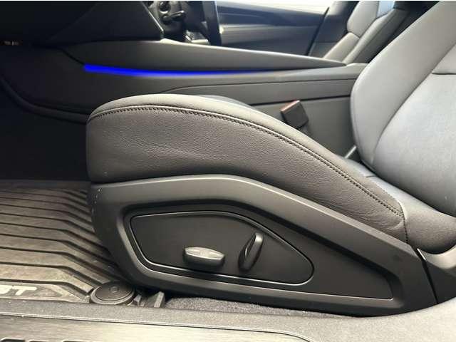 e-トロンGTクワトロ ベースグレード エレクトリック4ドアグランツーリスモ マトリックスLEDヘッドライト アウディバーチャルコックピット MMIナビゲーションプラス アウディプレセンスセーフティシステム アダプティブクルーズコントロール(33枚目)