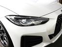 LEDヘッドライトを採用、先進のLEDテクノロジーが優れた視認性を確保。一目で分かるBMW伝統のフロントマスク。