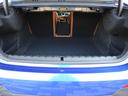 奥行きがある広々としたトランク。ゴルフバックも楽々積めます。