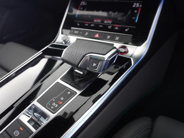 Ｓ７スポーツバック ベースグレード　認定中古車　ドライビングパッケージ　パノラマサンルーフ　ＢＡＮＧ　＆　ＯＬＵＦＳＥＮサウンドシステム　ブラックスタイリングパッケージ　デコラティブパネルパネルカーボン　プライバシーガラス　メモリーナビ（10枚目）