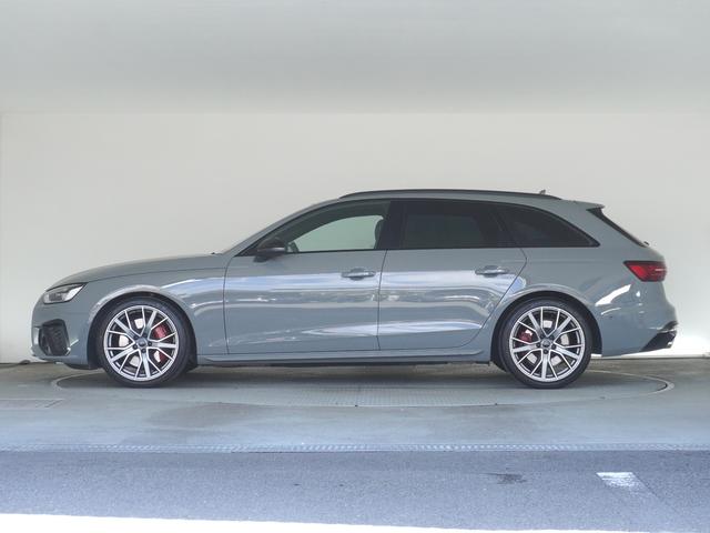 Ｓ４アバント ベースグレード　認定中古車　Ｂ＆Ｏサウンド　アシスタンスパッケージ　レッドキャリパー　ダイナミックステアリング　ファインナッパレザー　ブラックスタイリングパッケージ　リアスポーツデファレンシャル　４ＷＤ　メモリーナビ（3枚目）