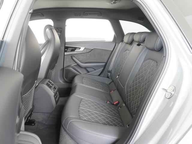 Ｓ４アバント ベースグレード　認定中古車　Ｂ＆Ｏサウンド　アシスタンスパッケージ　レッドキャリパー　ダイナミックステアリング　ファインナッパレザー　ブラックスタイリングパッケージ　リアスポーツデファレンシャル　４ＷＤ　メモリーナビ（9枚目）