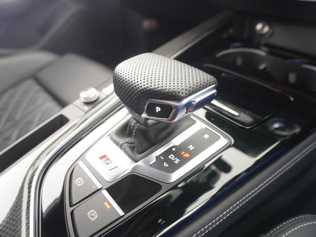 Ｓ４アバント ベースグレード　認定中古車　Ｂ＆Ｏサウンド　アシスタンスパッケージ　レッドキャリパー　ダイナミックステアリング　ファインナッパレザー　ブラックスタイリングパッケージ　リアスポーツデファレンシャル　４ＷＤ　メモリーナビ（10枚目）