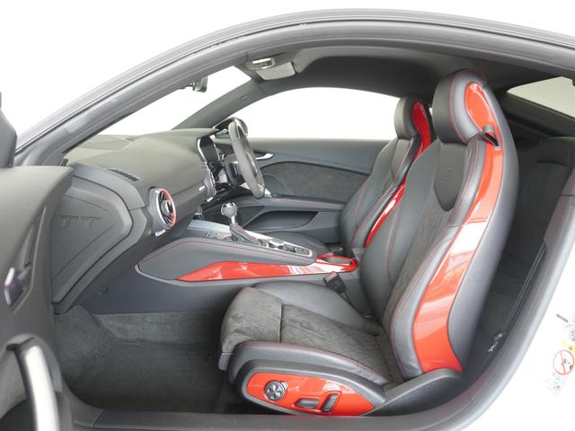 ＴＴクーペ Ｓラインコンペティションプラス　認定中古車　マグネティックライド　コンフォートパッケージ　マトリクスＬＥＤヘッドライト　４ＷＤ　メモリーナビ　ＥＴＣ　クルーズコントロール　レーンキープアシスト　障害物センサー　バックカメラ　禁煙車（8枚目）