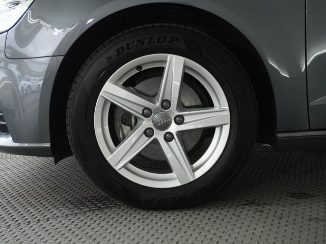 Ａ３ スポーツバック３０ＴＦＳＩ　認定中古車　アシスタンスパッケージ　ＬＥＤヘッドライト　ＭＭＩナビゲーションシステム　ＨＤＤナビ　ＥＴＣ　衝突被害軽減ブレーキ　アダプティブクルーズコントロール　障害物センサー　レーンキープアシスト（7枚目）