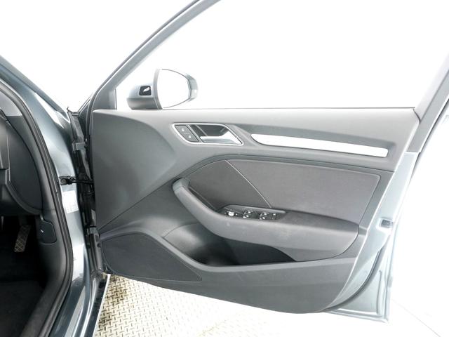 Ａ３ スポーツバック３０ＴＦＳＩ　認定中古車　アシスタンスパッケージ　ＬＥＤヘッドライト　ＭＭＩナビゲーションシステム　ＨＤＤナビ　ＥＴＣ　衝突被害軽減ブレーキ　アダプティブクルーズコントロール　障害物センサー　レーンキープアシスト（14枚目）
