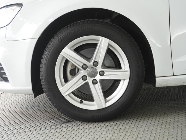 Ａ３ スポーツバック１．４ＴＦＳＩ　認定中古車　ＭＭＩナビゲーションシステム　コンビニエンスパッケージ　セーフティパッケージ　ＨＤＤナビ　ＥＴＣ　衝突被害軽減ブレーキ　アダプティブクルーズコントロール　レーンキープアシスト　バックカメラ（7枚目）