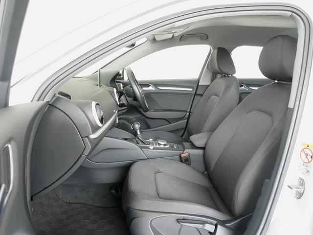 Ａ３ スポーツバック１．４ＴＦＳＩ　認定中古車　ＭＭＩナビゲーションシステム　コンビニエンスパッケージ　セーフティパッケージ　ＨＤＤナビ　ＥＴＣ　衝突被害軽減ブレーキ　アダプティブクルーズコントロール　レーンキープアシスト　バックカメラ（8枚目）