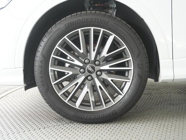 Ｑ３スポーツバック ３５ＴＦＳＩ　Ｓライン　認定中古車　コンビニエンス＆アシスタンスパッケージ　スマートフォンインターフェース　プラスパッケージ　メモリーナビ　ＥＴＣ　衝突被害軽減ブレーキ　アダプティブクルーズコントロール　障害物センサー（7枚目）