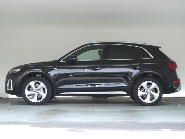 Ｑ５ ４０ＴＤＩクワトロ　Ｓライン　認定中古車　２０インチアルミホイール　Ｓラインプラスパッケージ　４ＷＤ　メモリーナビ　衝突被害軽減ブレーキ　アダプティブクルーズコントロール　レーンキープアシスト　パーキングアシスト　障害物センサー（3枚目）