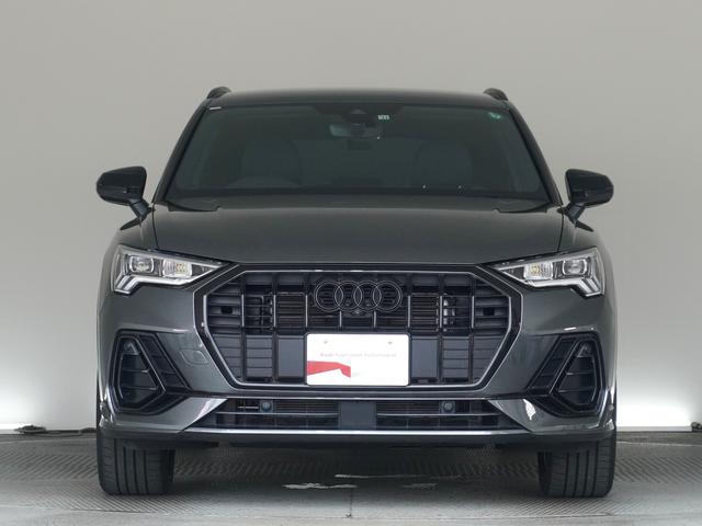 Ｑ３ ３５ＴＦＳＩ　Ｓライン　認定中古車　ブラックスタイリングパッケージ　プライバシーガラス　スマートフォンインターフェイス　コンビニエンスパッケージ＆アシスタンスパッケージ　プラスパッケージ　メモリーナビ　ＥＴＣ　障害物センサー（2枚目）