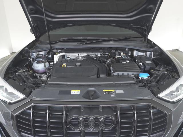 Ｑ３ ３５ＴＦＳＩ　Ｓライン　認定中古車　ブラックスタイリングパッケージ　プライバシーガラス　スマートフォンインターフェイス　コンビニエンスパッケージ＆アシスタンスパッケージ　プラスパッケージ　メモリーナビ　ＥＴＣ　障害物センサー（18枚目）