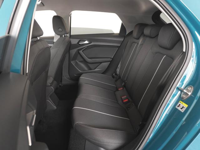 Ａ１スポーツバック ２５ＴＦＳＩ　アドバンスド　認定中古車　ＴＶチューナー　アシスタンスパッケージ　コンフォートパッケージ　コンビニエンスパッケージ　センターアームレスト（フロント）　ナビゲーションパッケージ（9枚目）