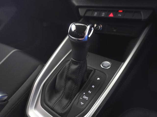 Ａ１スポーツバック ２５ＴＦＳＩ　アドバンスド　認定中古車　ＴＶチューナー　アシスタンスパッケージ　コンフォートパッケージ　コンビニエンスパッケージ　センターアームレスト（フロント）　ナビゲーションパッケージ（10枚目）