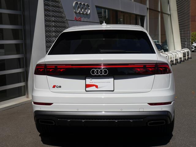 Ｑ８ 　５５　ＴＦＳＩ　ｑｕａｔｔｒｏ　認定中古車　レザーパッケージ　コンフォートパッケージ　マトリクスヘッドライト　パノラマサンルーフ（5枚目）