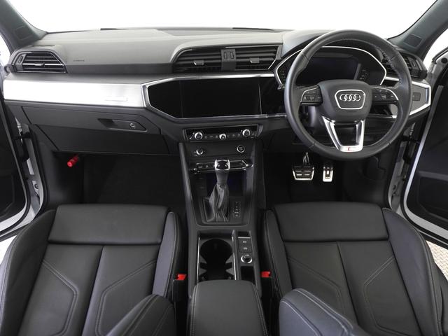 Ｑ３スポーツバック ３５ＴＦＳＩ　Ｓライン　認定中古車　コンビニエンスパッケージ＆アシスタンスパッケージ　プライバシーガラス（6枚目）