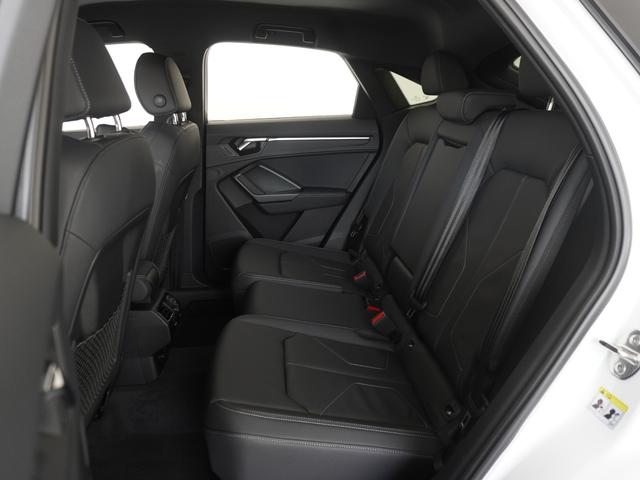 Ｑ３スポーツバック ３５ＴＦＳＩ　Ｓライン　認定中古車　コンビニエンスパッケージ＆アシスタンスパッケージ　プライバシーガラス（9枚目）