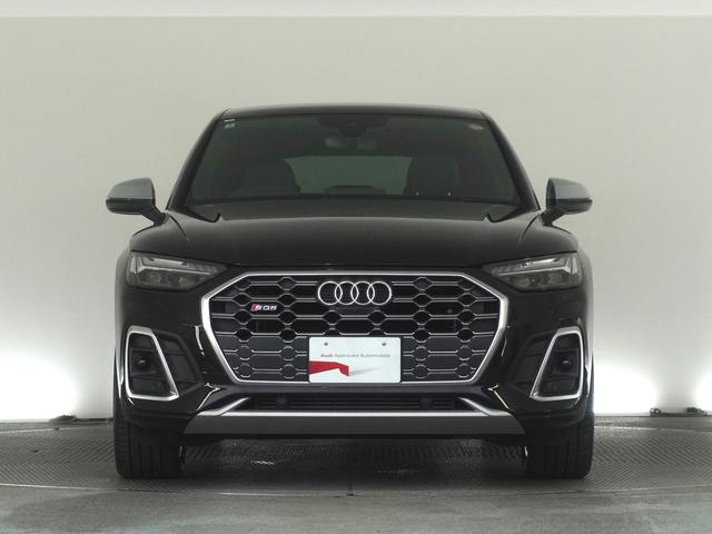 ＳＱ５スポーツバック ベースグレード　認定中古車　ＴＶチューナー　カラードブレーキキャリパー　プライバシーガラス　レザーパッケージ（2枚目）
