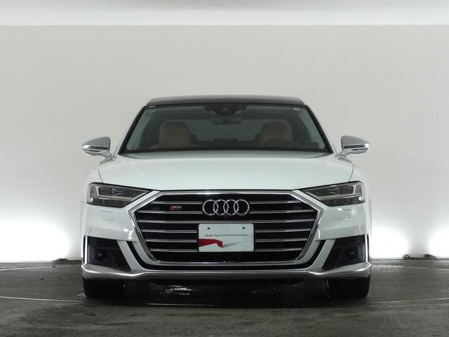 Ｓ８ ベースグレード　認定中古車　アウディレーザーライトパッケージ　パノラミックサンルーフ（2枚目）