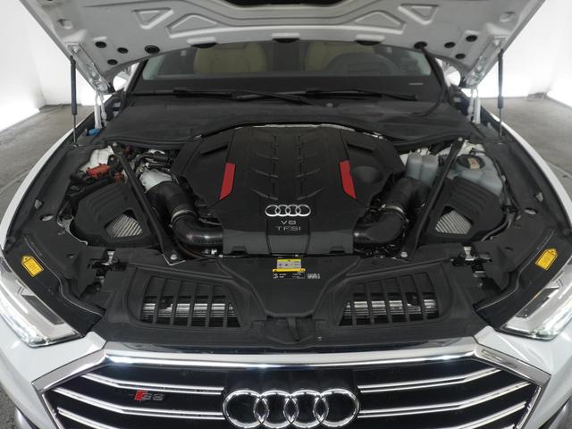 ���Ԍ���E�B���^�[�z���f�C�L�����y�[��