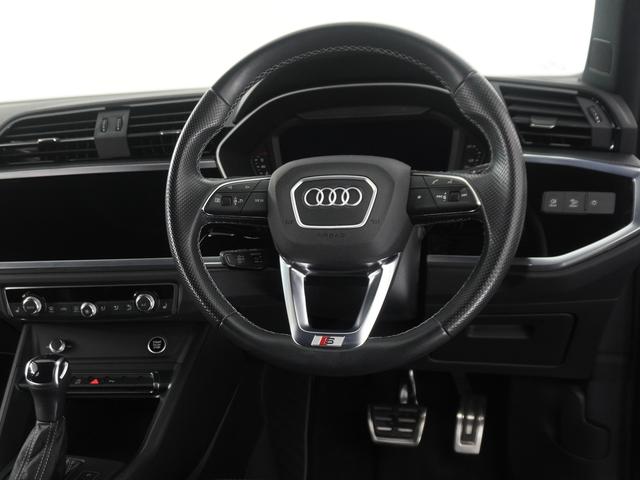 Ｑ３スポーツバック ３５ＴＦＳＩ　Ｓライン　認定中古車　スマートフォンインターフェース（12枚目）